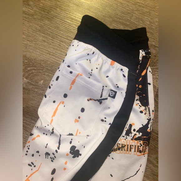 Encrypted joggers - Picture 4 of 5